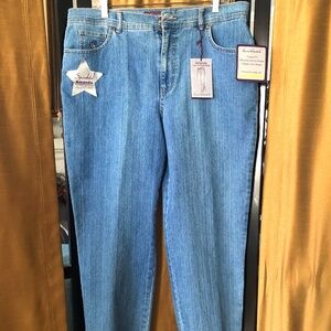 Gloria Vanderbilt Classic Fit 'Amanda' Jeans